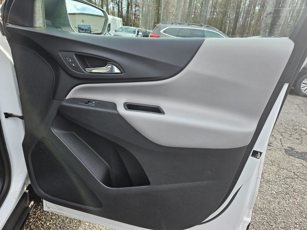 Used 2019 Chevrolet Equinox LS image 46