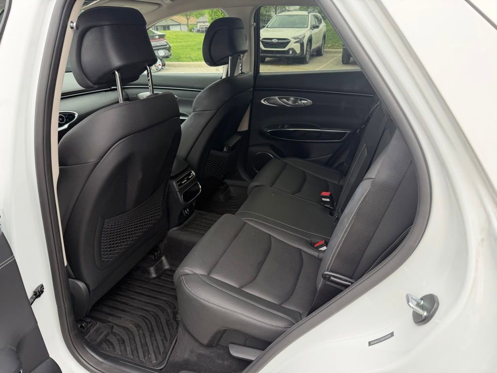 Used 2024 Genesis GV70 2.5T AWD/4WD image 6