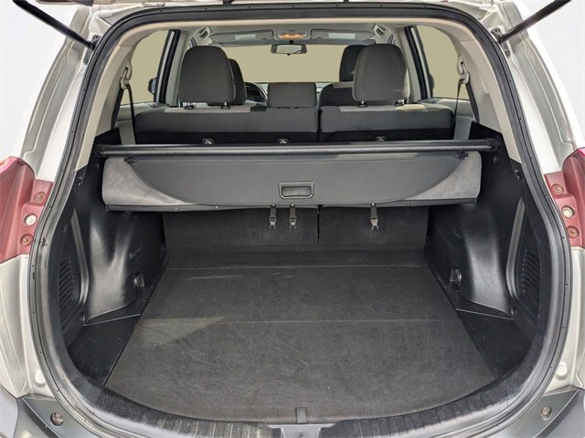 Used 2013 Toyota RAV4 LE image 7