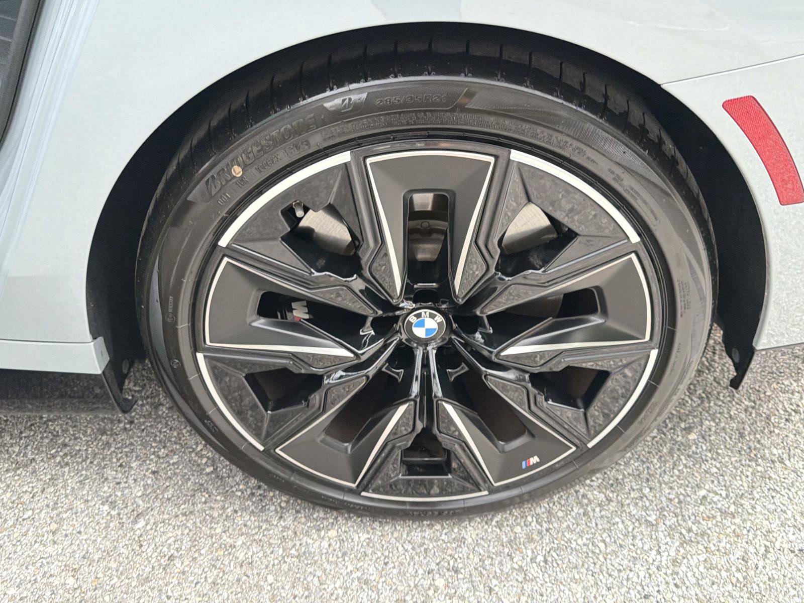 Certified 2025 BMW 760i xDrive AWD/4WD image 11