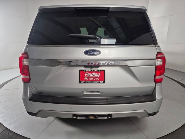 Used 2018 Ford Expedition XLT w/ Equipment Group 202A AWD/4WD image 13