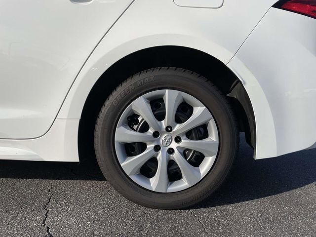 Used 2024 Toyota Corolla LE image 9