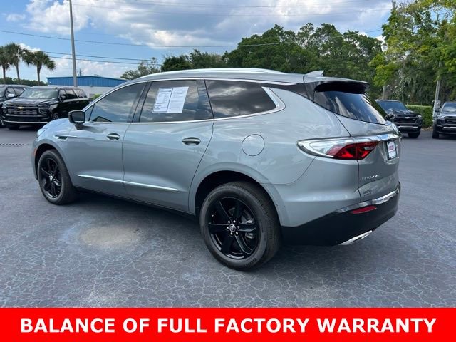 Used 2023 Buick Enclave Essence w/ Sport Touring Edition FWD image 4