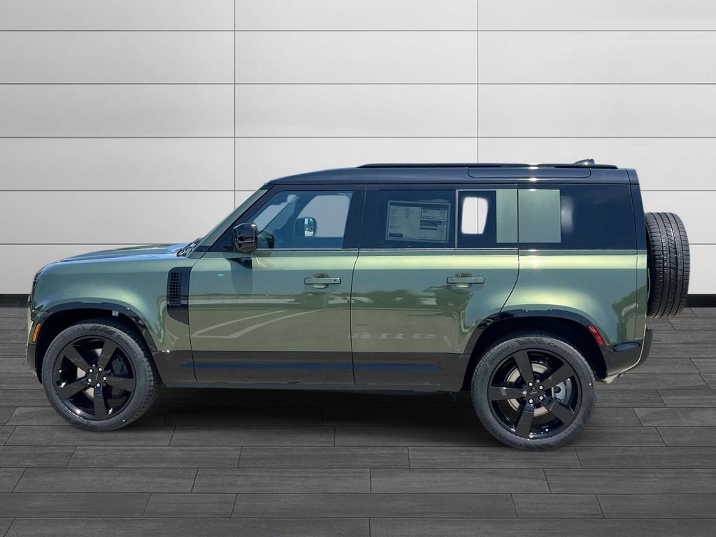 New 2026 Land Rover Defender 110 X-Dynamic SE AWD/4WD image 2