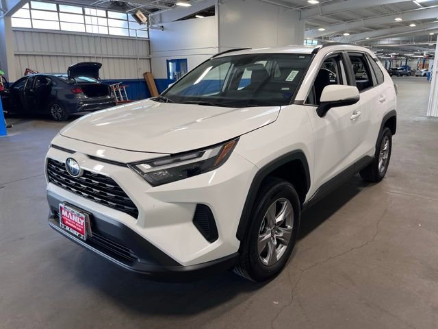 Used 2025 Toyota RAV4 XLE image 6