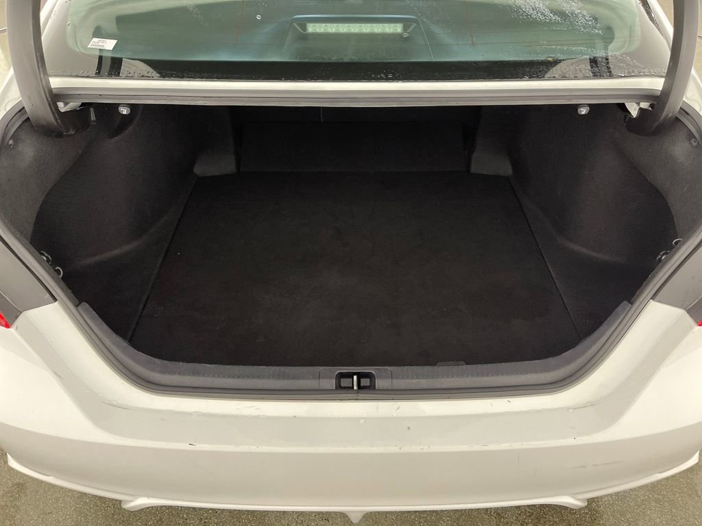 Used 2023 Toyota Camry SE image 11