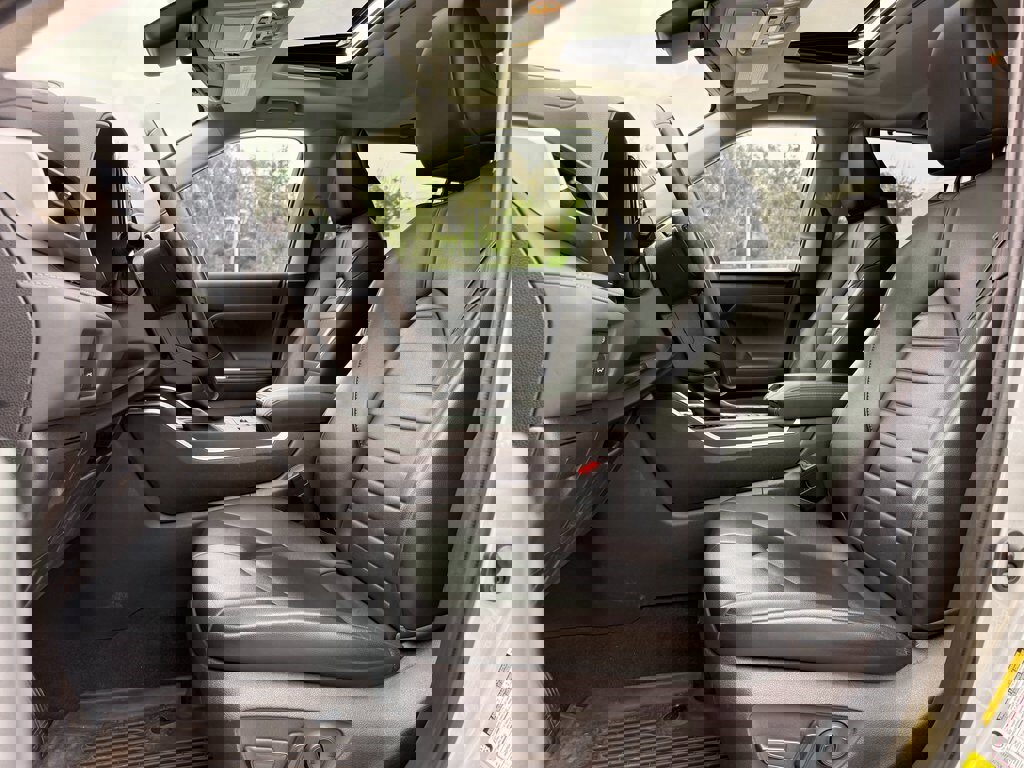 Used 2022 Toyota Highlander XLE image 14