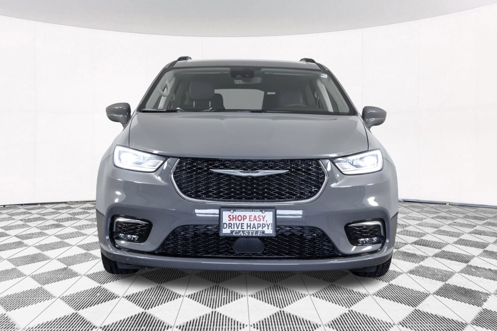 Used 2022 Chrysler Pacifica Touring-L FWD image 10