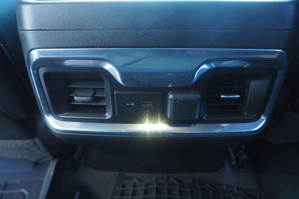 Used 2022 Chevrolet Silverado 3500 High Country image 21