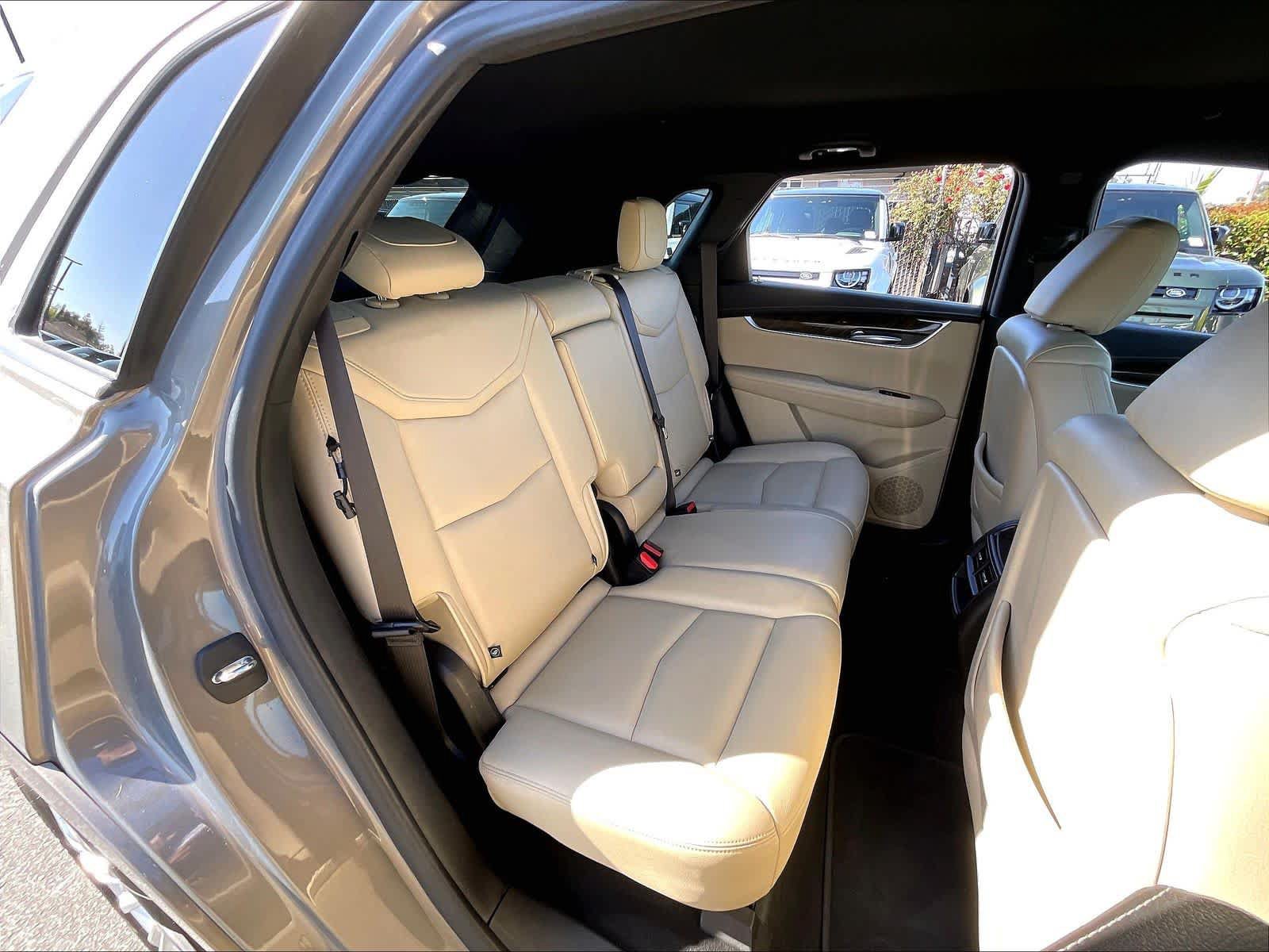 Used 2019 Cadillac XT5 FWD image 30