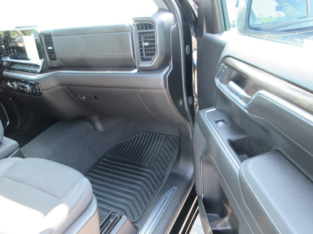 Certified 2024 Chevrolet Silverado 1500 LT AWD/4WD image 20