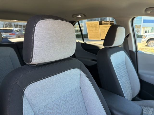 Used 2023 Chevrolet Equinox LT image 33