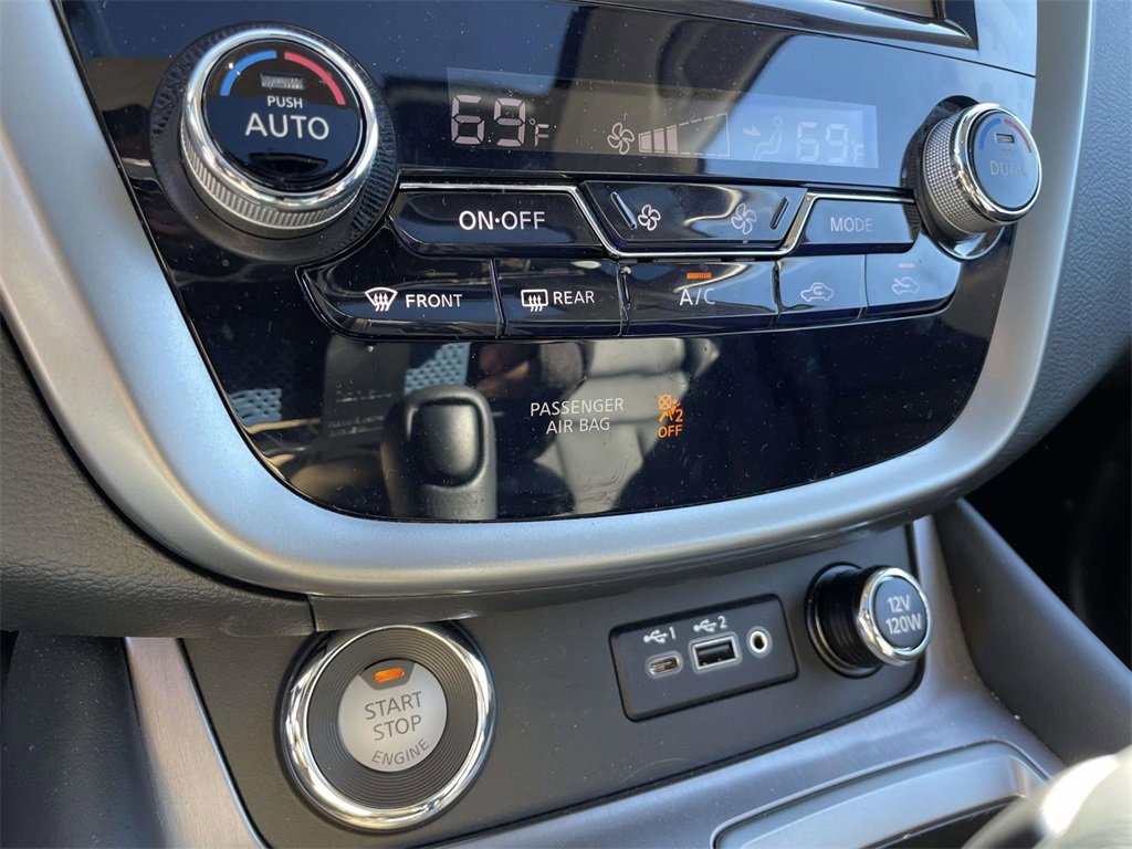 Used 2024 Nissan Murano SL image 26