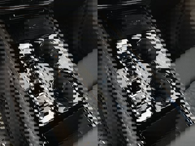 New 2026 Volkswagen Atlas Cross Sport SEL Premium R-Line image 18