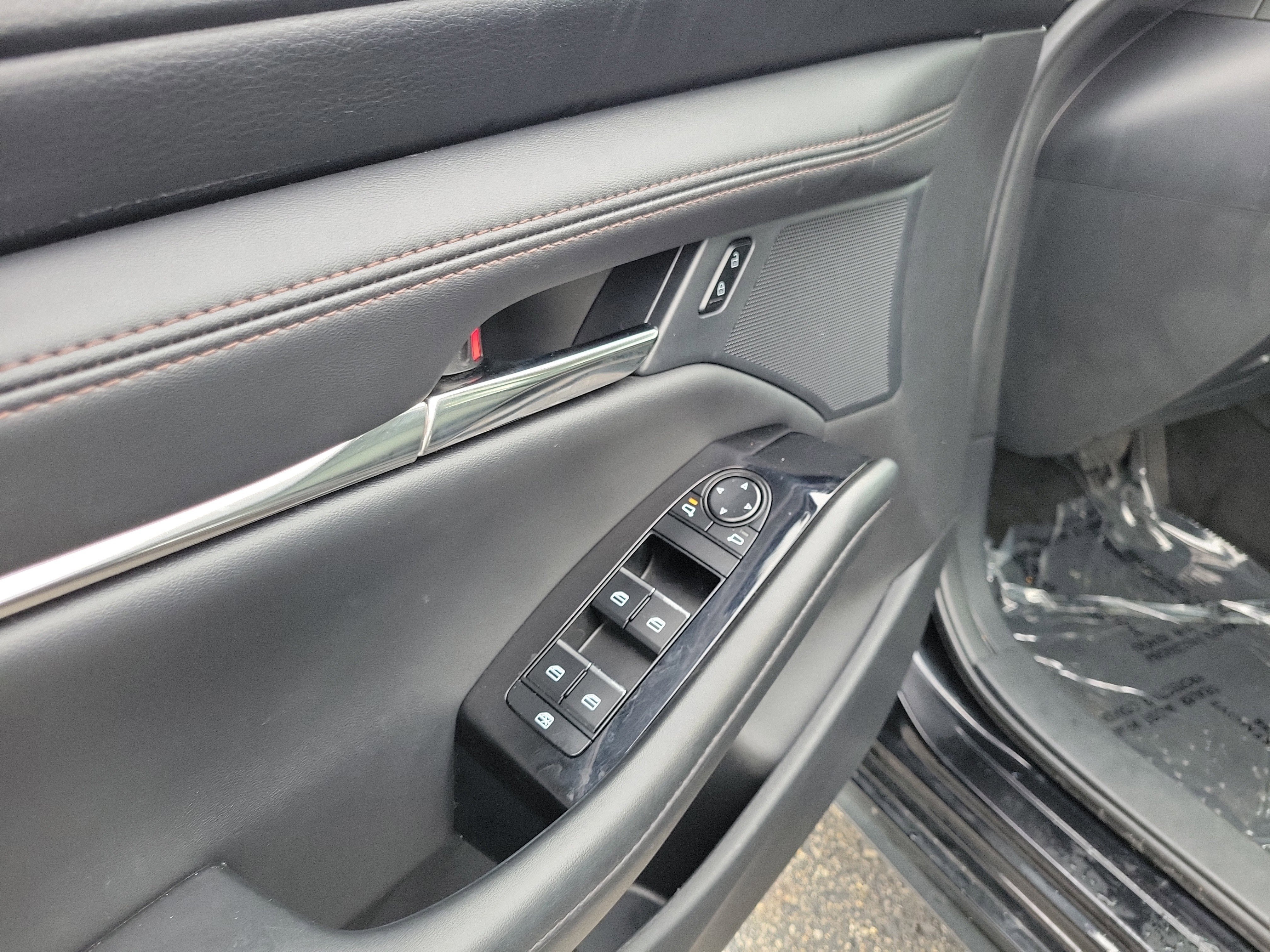 Used 2025 MAZDA MAZDA3 s image 18