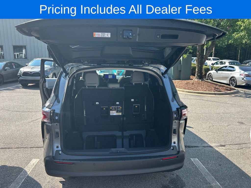 New 2026 Toyota Sienna XLE FWD image 51