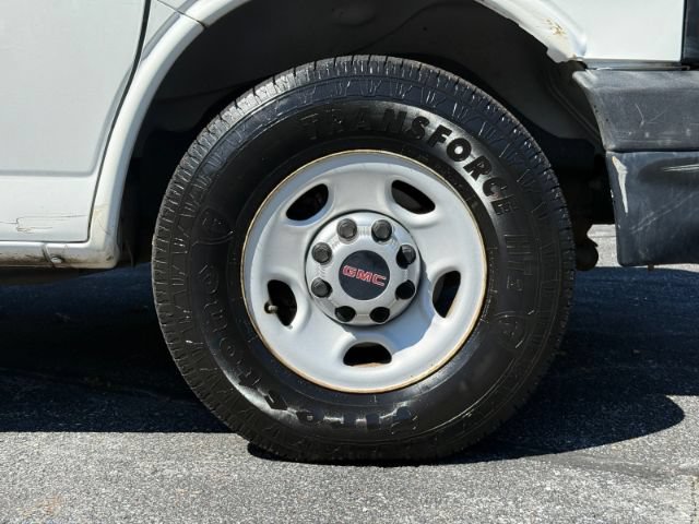 Used 2013 GMC Savana 3500 RWD image 30