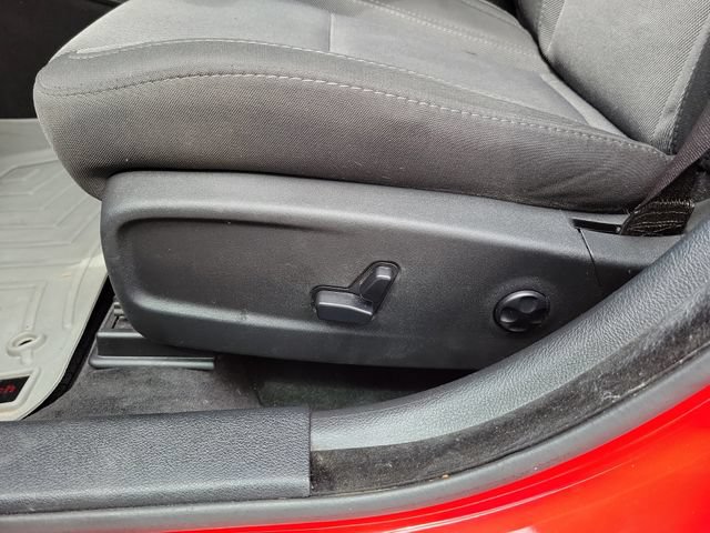 Used 2015 Dodge Charger SXT RWD image 14