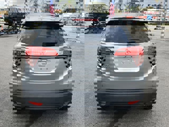 Used 2017 Honda HR-V EX image 6