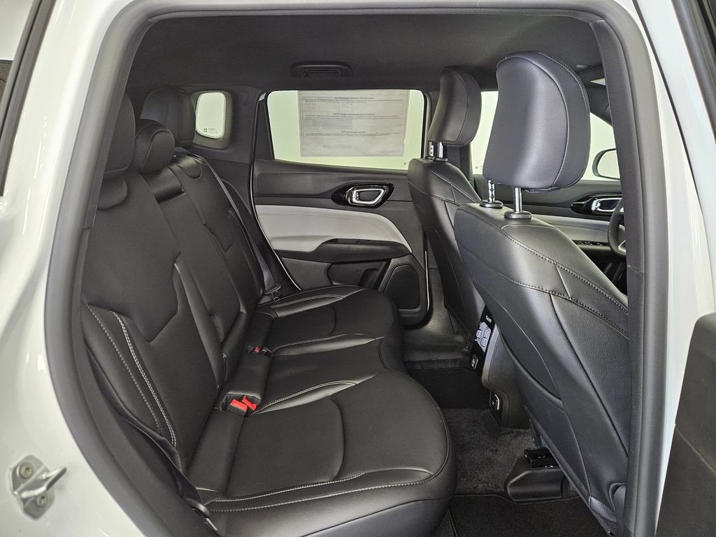 New 2026 Jeep Compass Limited AWD/4WD image 8