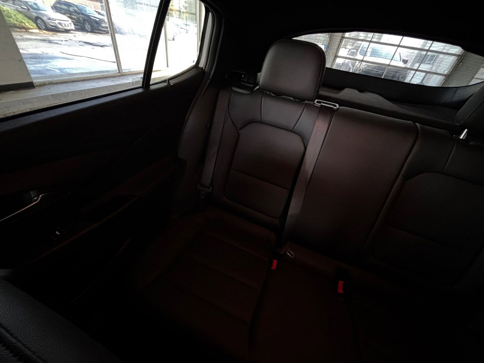 Used 2025 Buick Envista Sport Touring image 38