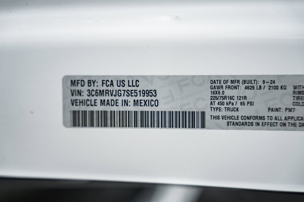 New 2025 RAM ProMaster 3500 w/ Quick Order Package 22G SLT image 31