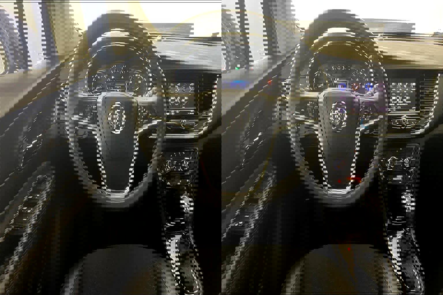 Used 2022 Buick Encore Preferred image 6