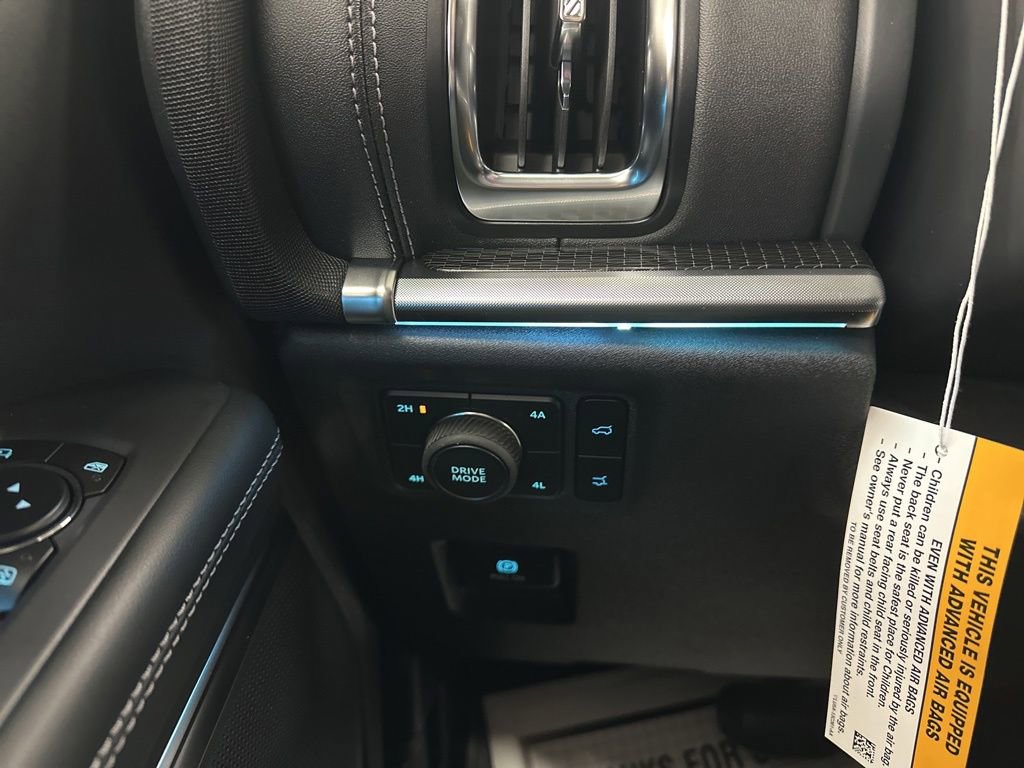 New 2026 Ford Expedition Platinum w/ Stealth Appearance Package image 41