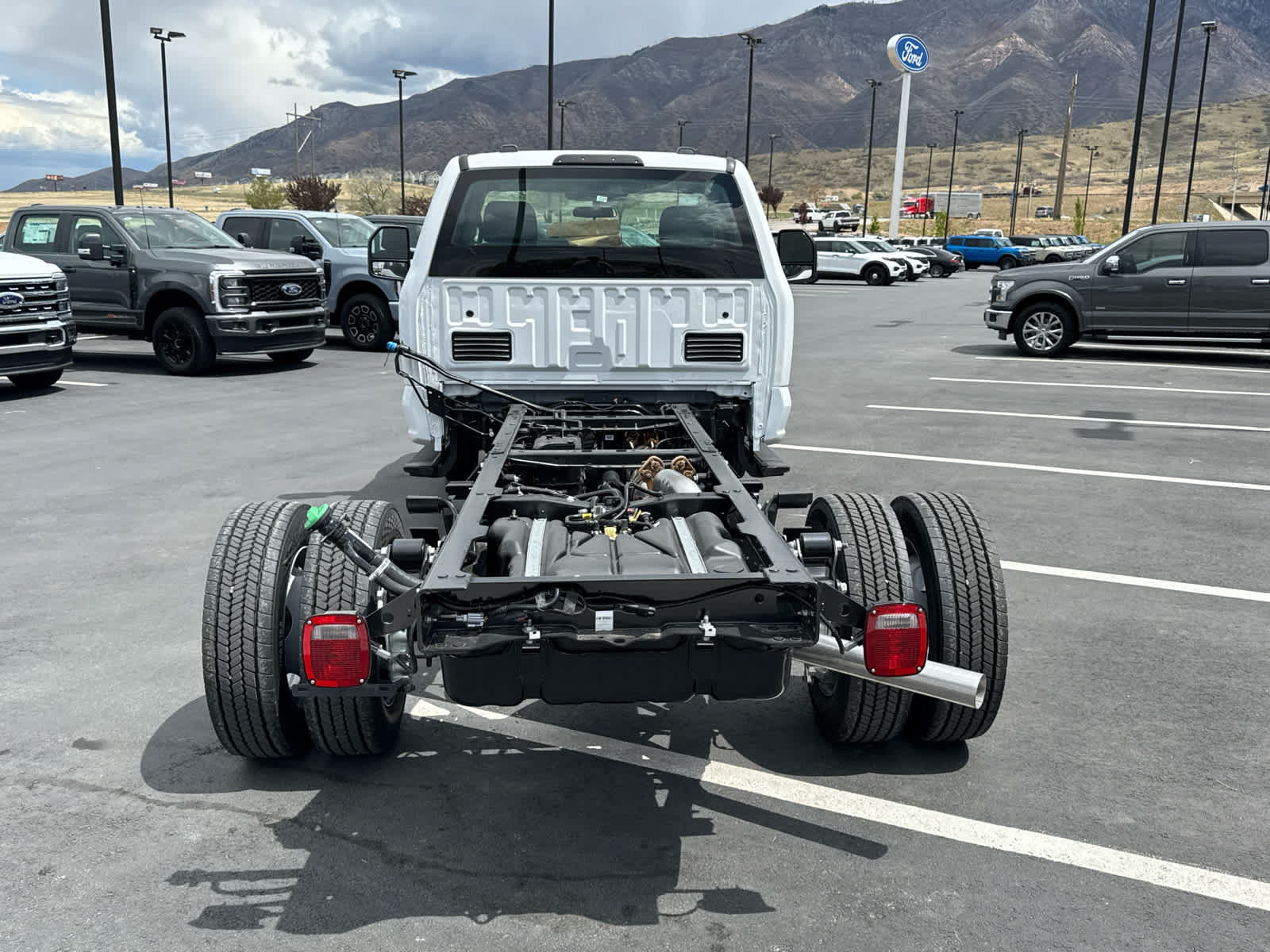 New 2026 Ford F550 4x4 Regular Cab Super Duty w/ XL Chrome Package image 7