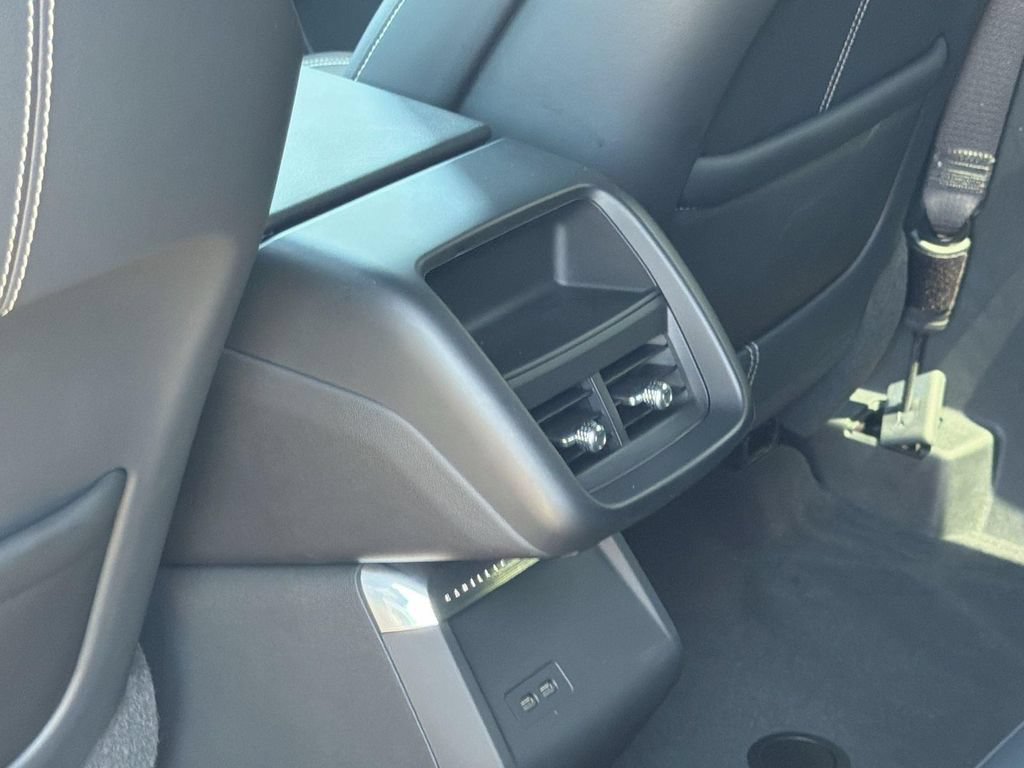 Certified 2024 Cadillac Lyriq Luxury RWD image 25