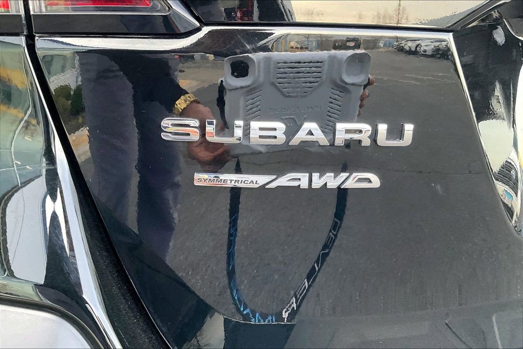 Certified 2025 Subaru Outback Limited image 36