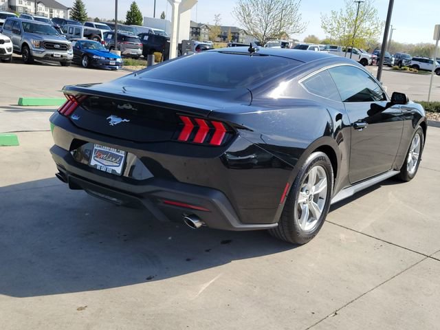 Certified 2024 Ford Mustang Coupe image 3