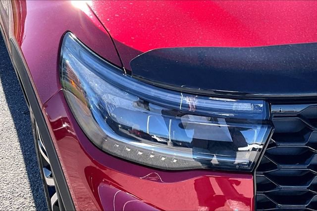 Used 2025 Ford Explorer ST-Line w/ Premium Package image 30