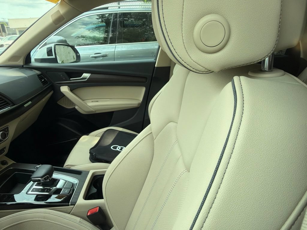 Used 2025 Audi Q5 e Premium Plus AWD/4WD image 4