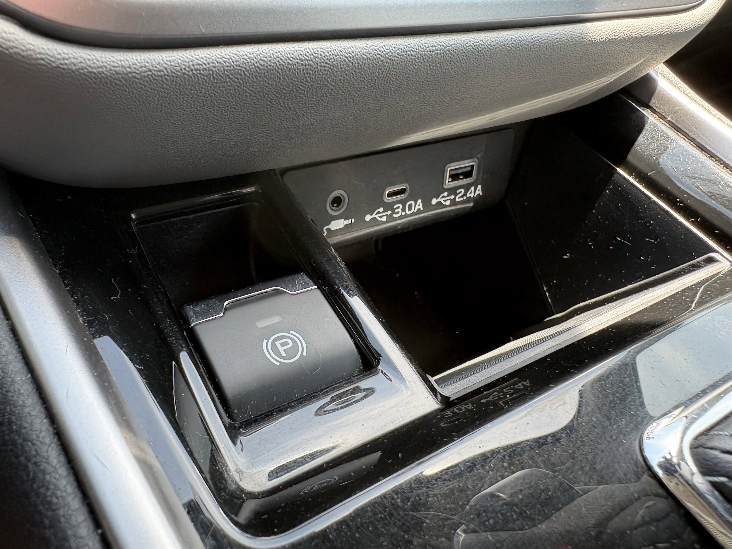 Certified 2024 Subaru Outback Premium AWD/4WD image 14