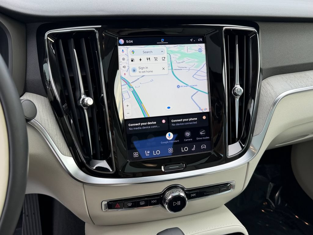 Certified 2023 Volvo S60 T8 Plus AWD/4WD image 21