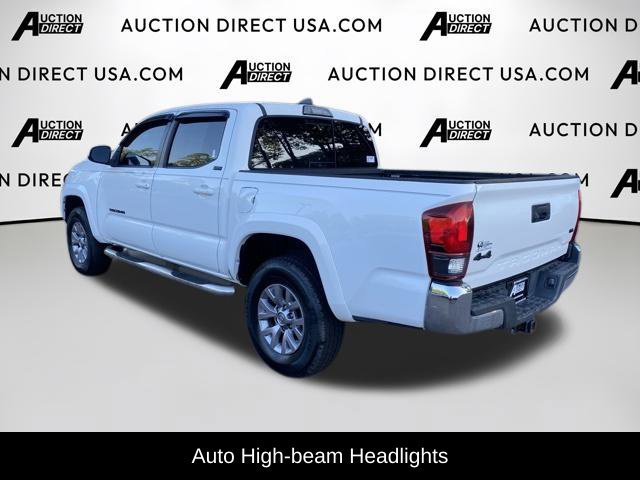 Used 2018 Toyota Tacoma SR5 AWD/4WD image 5
