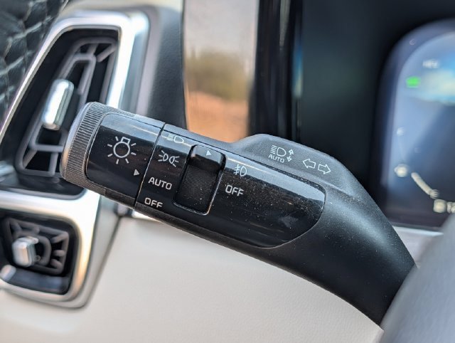 Used 2023 Kia Sorento SX Prestige AWD/4WD image 22