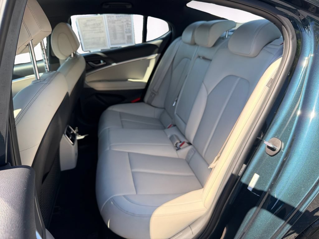 Used 2024 Genesis G70 2.5T AWD/4WD image 13