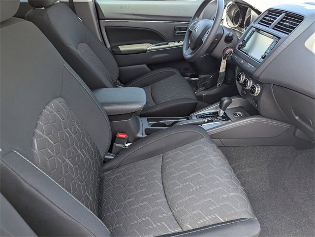 New 2025 Mitsubishi Outlander Sport ES image 7