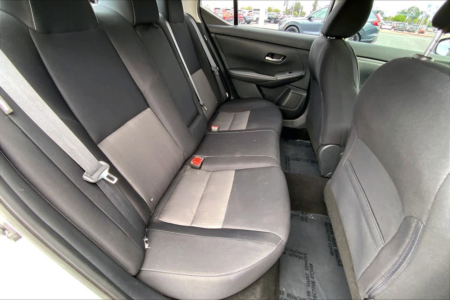 Used 2021 Nissan Sentra SV FWD image 19