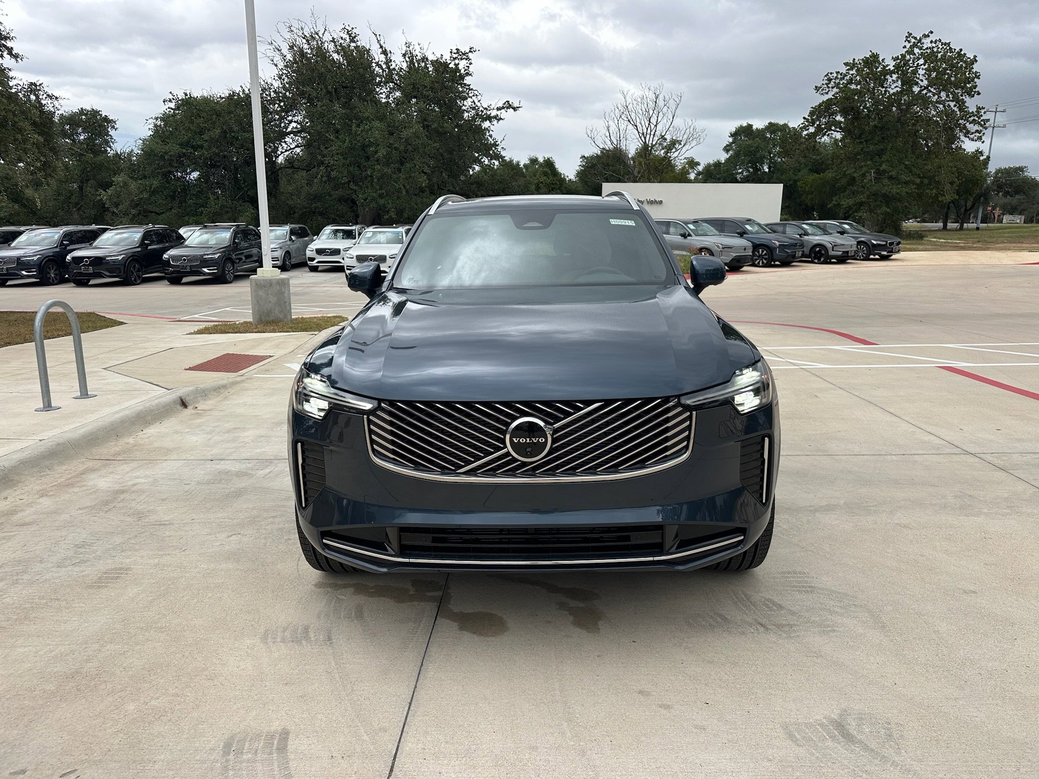 Used 2026 Volvo XC90 B6 Plus w/ Protection Package Premier AWD/4WD image 6