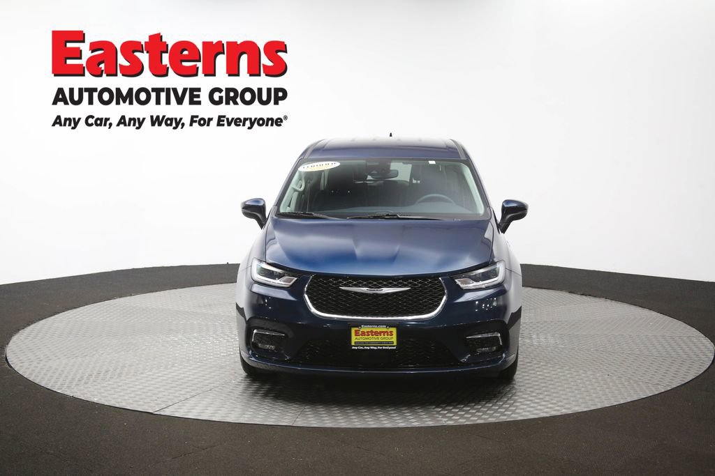 Used 2023 Chrysler Pacifica Touring-L FWD image 55