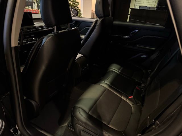 New 2026 Lincoln Corsair Premiere image 22