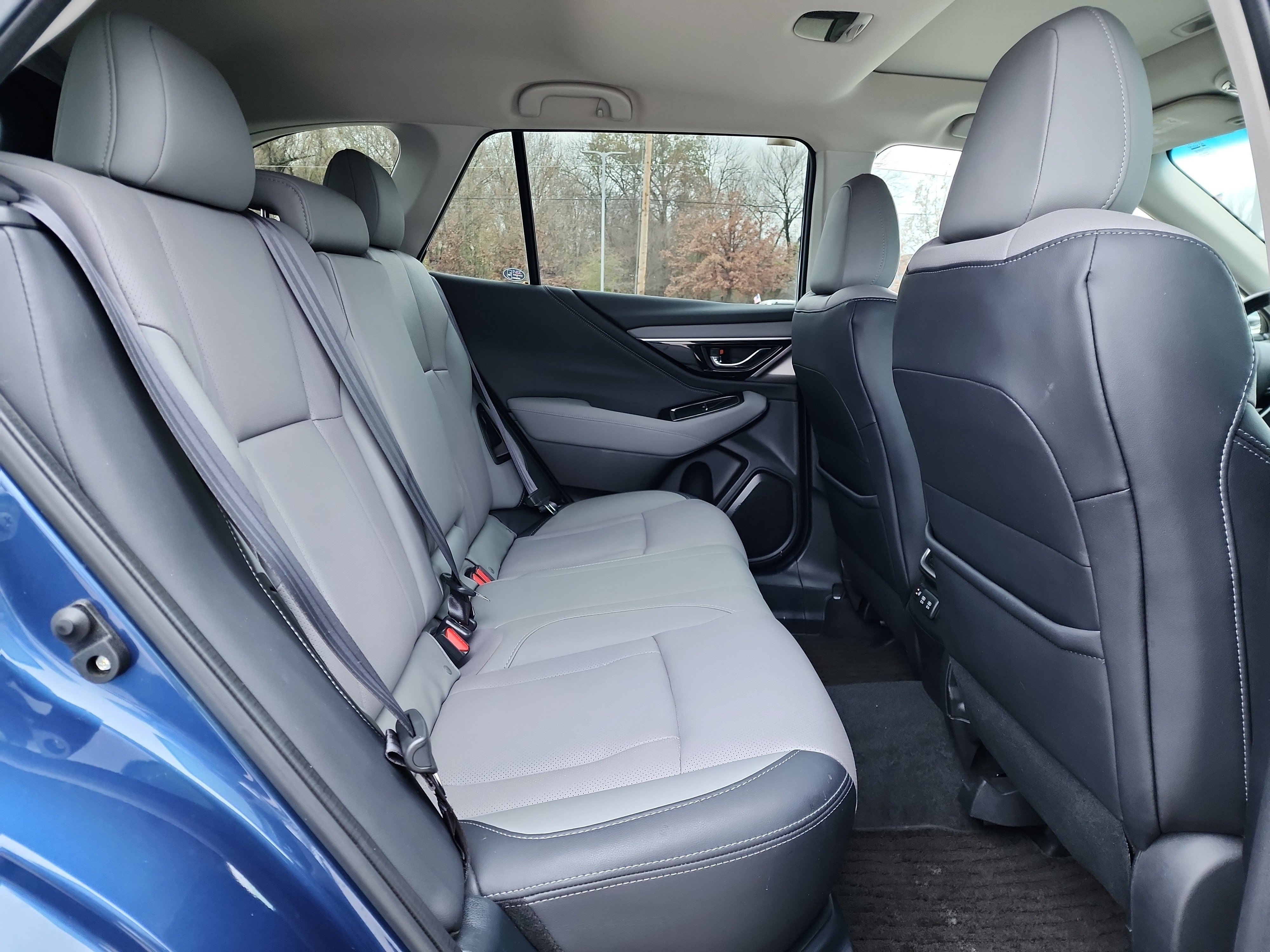 Used 2021 Subaru Outback Limited image 15