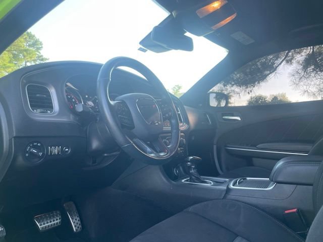 Used 2023 Dodge Charger Scat Pack w/ Navigation & Travel Group RWD image 21