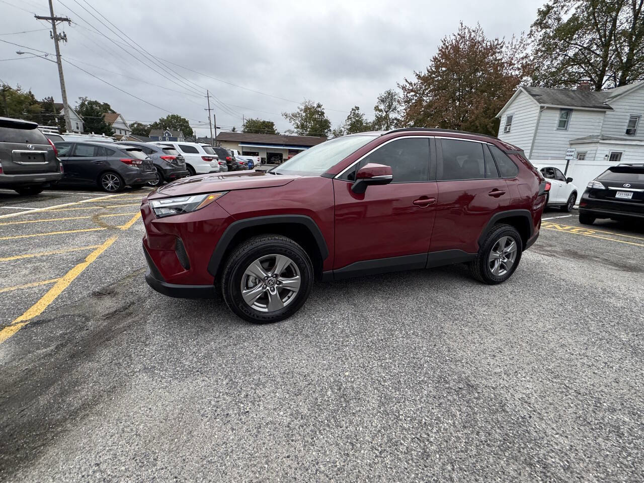 Used 2025 Toyota RAV4 XLE image 25