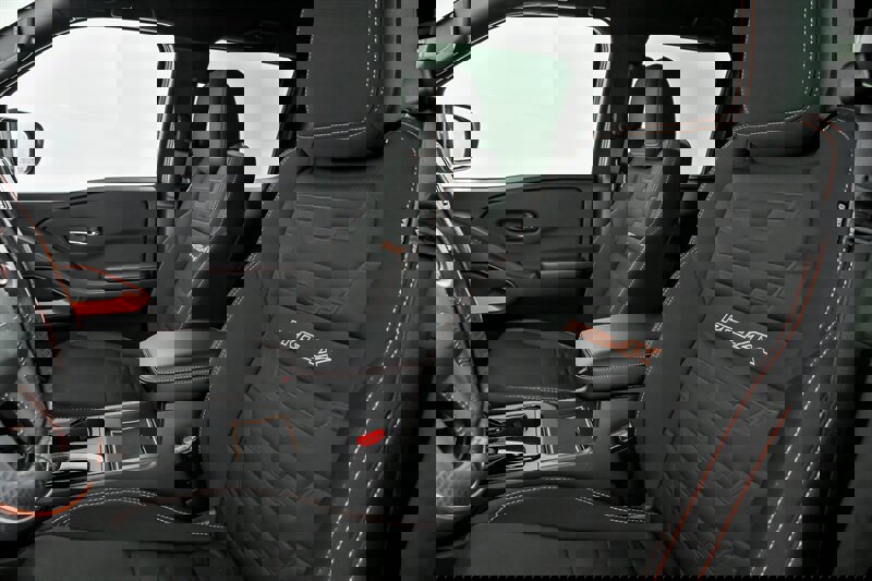 Used 2025 Nissan Frontier PRO-4X image 17