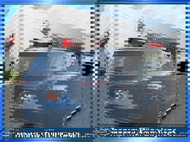 Used 2025 Toyota Sienna XSE w/ XSE Plus Package image 6