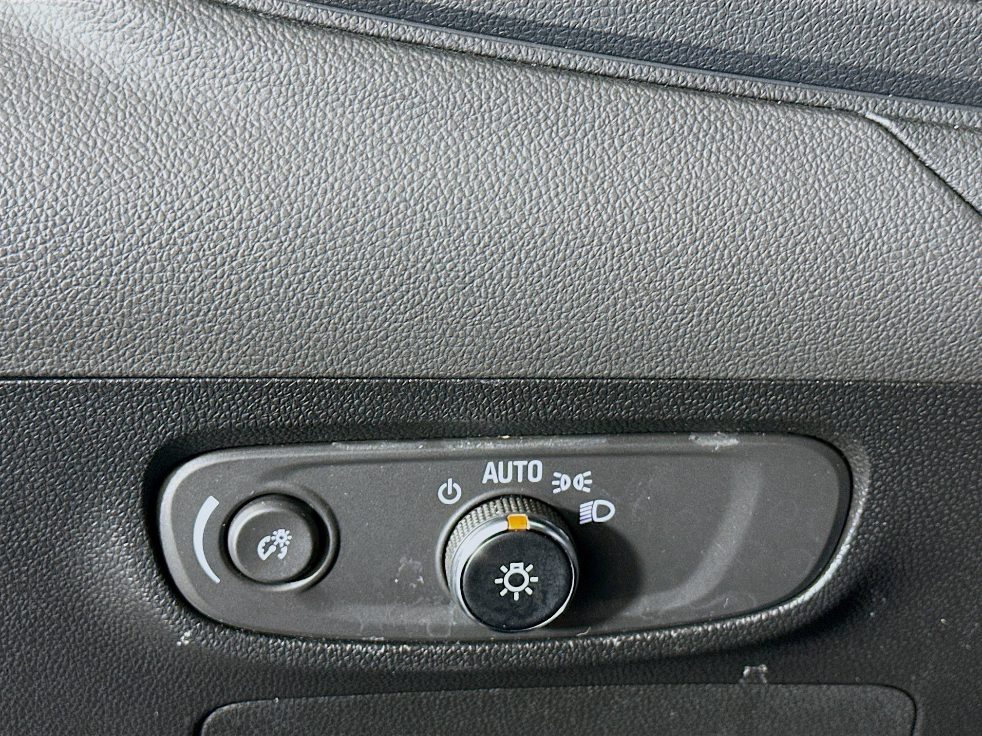 Used 2025 Buick Encore GX Preferred image 17